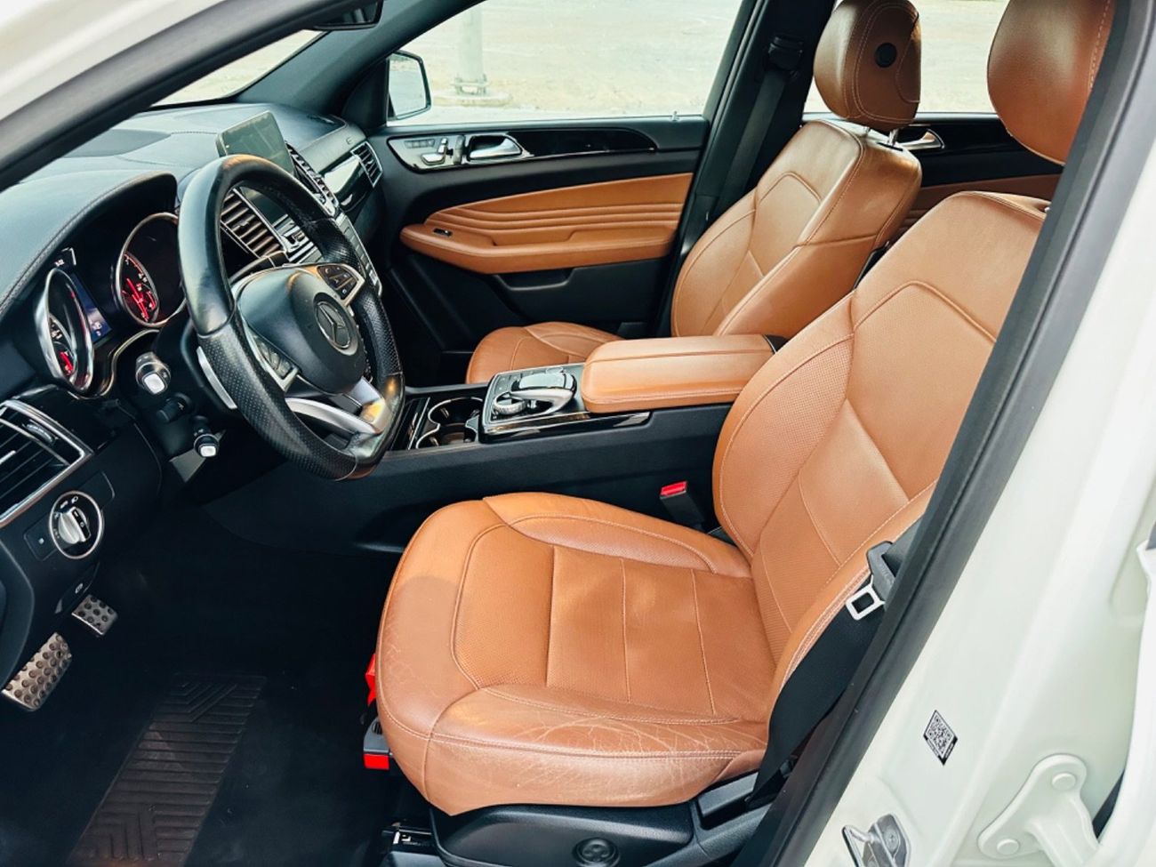 مرسيدس بنز GLE 43 AMG موديل 2019 خليجي مالك واحد من الوكاله فل مواصفات بانورما مالك اول الموتر مخزن