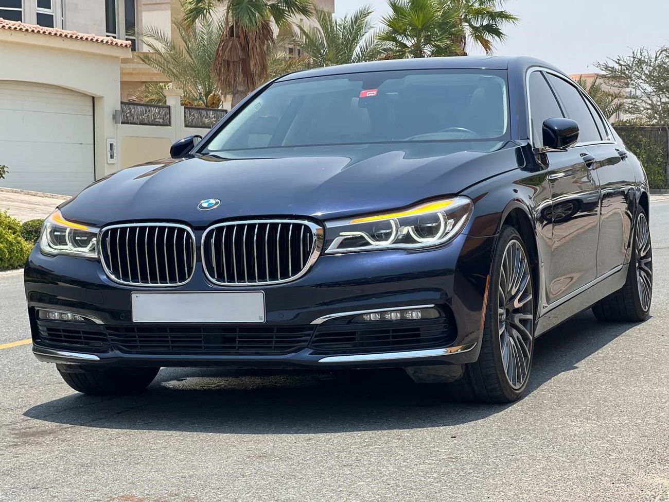 BMW 750i 7 SERIES | X-DRIVE | FULL OPTION | BLUE EXTERIOR COLOR | REAR VIEW CAMERA | ELECTRIC SEAT | SUNROOF