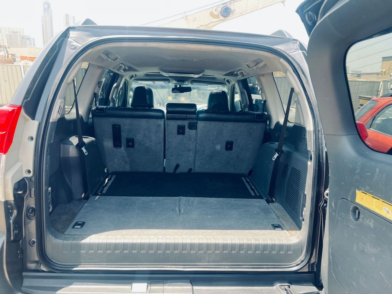 Toyota Prado DIESEL PRADO KAKADU 3000 CC RIGHT HAND DRIVE