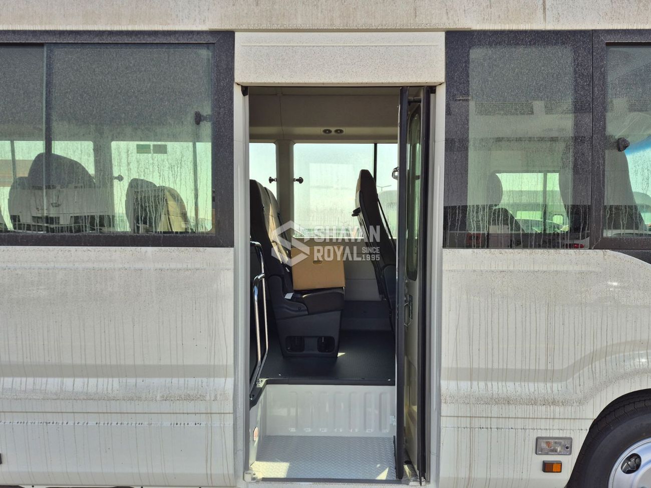 Toyota Coaster LHD 2.7L DLX PETROL 4CYL 23-SEATER MT 2025MY