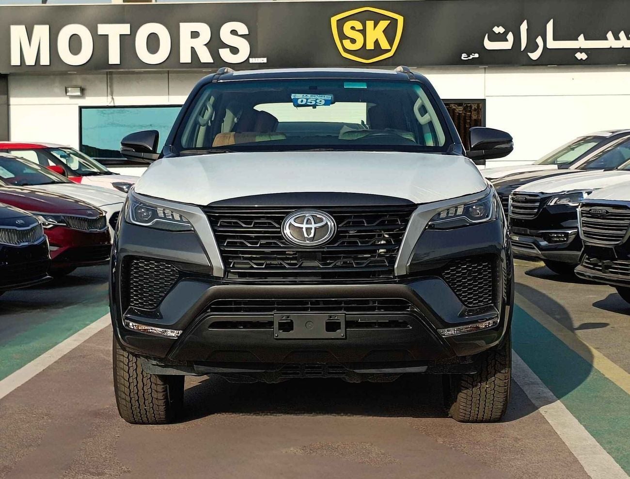 Toyota Fortuner 2.7L V4 PETROL | SC DVD + CAMERA | MANUAL A.C | 4X4 | CODE # FP27F1