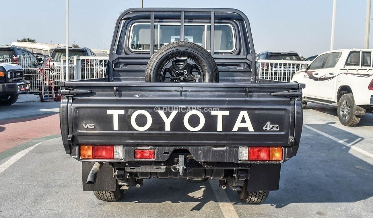 تويوتا لاند كروزر بيك آب LC79 DC 4.0l Automatic Alloy Wheels 4WD 5 Seater Petrol