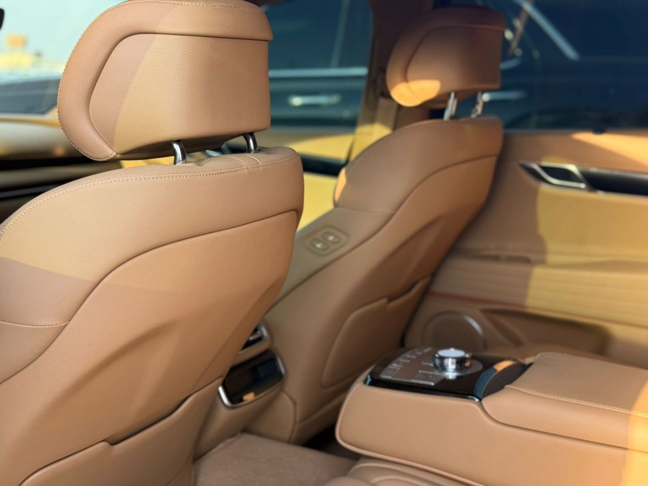 جينيسس G80 Platinum 2.5L AWD