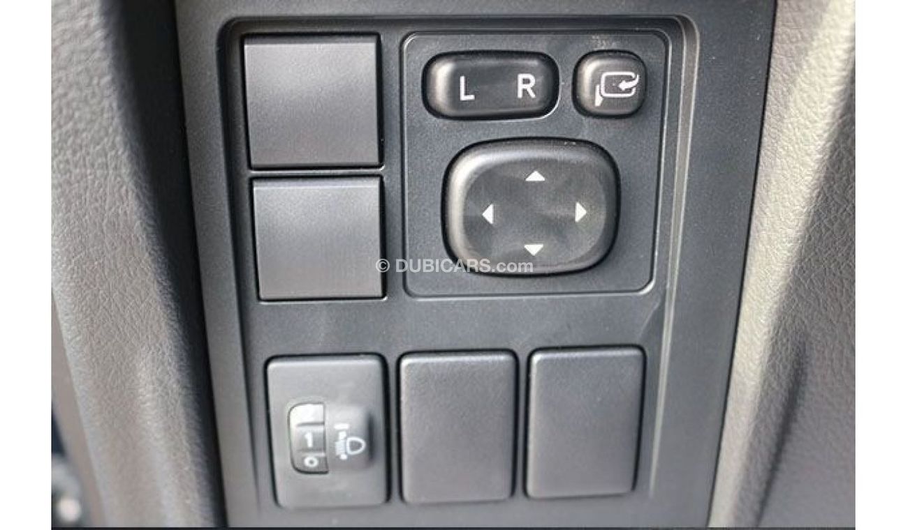 Toyota Prado TXL 2022 | SUV 4WD  - DSL AT - 2.8L WITH SUNROOF GCC SPECS EXPORT ONLY