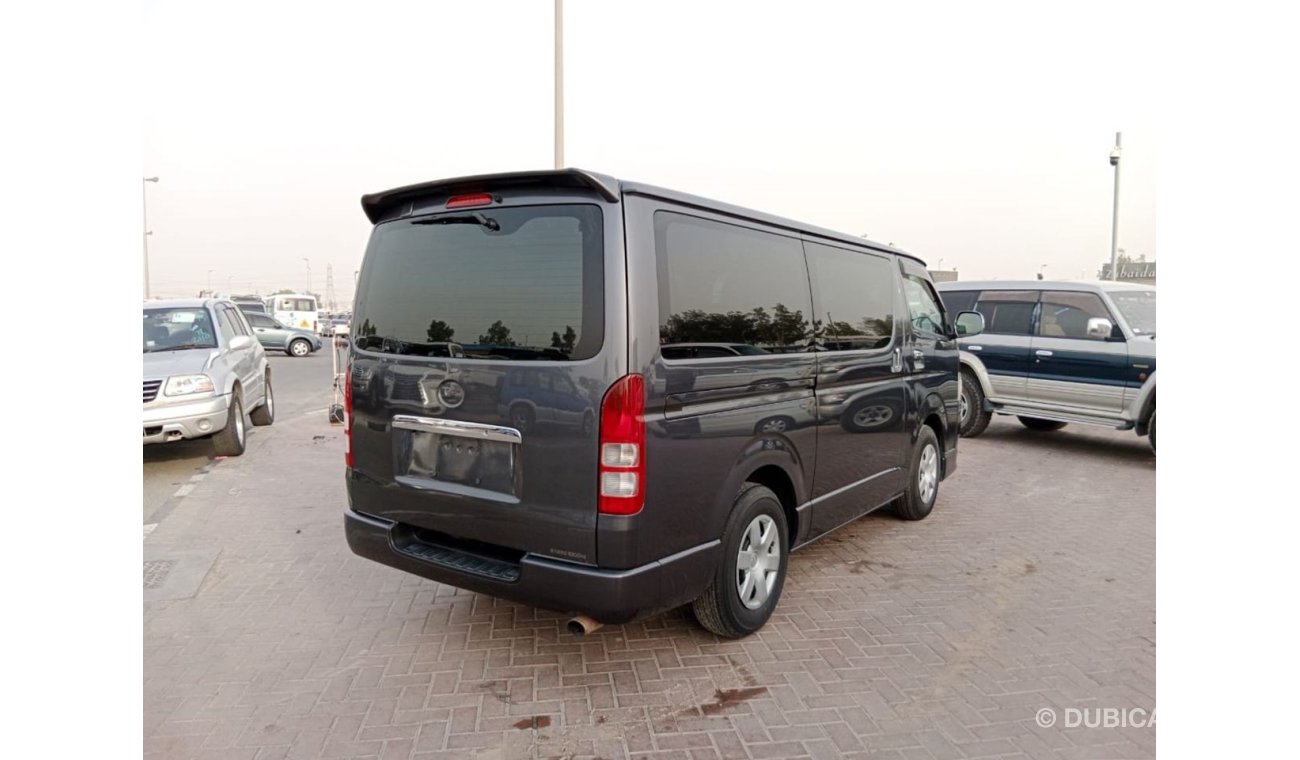 تويوتا هاياس TOYOTA HIACE VAN RIGHT HAND DRIVE   (PM1528)