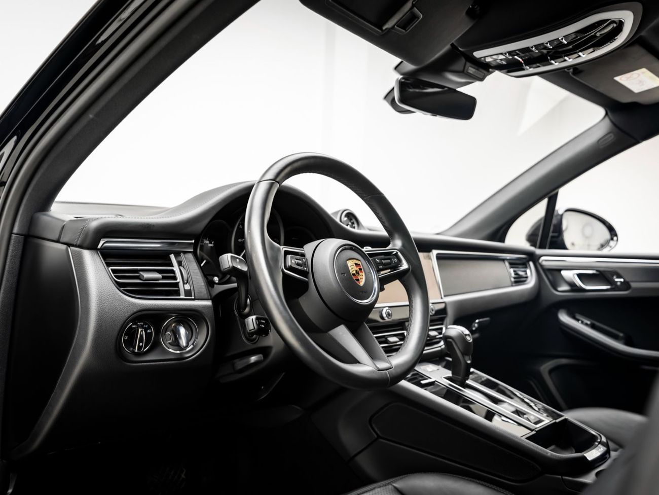 Porsche Macan GTS 3.0L (360 HP) 2024 Porsche Macan GTS, 2026 Porsche Warranty, Low KMs, GCC