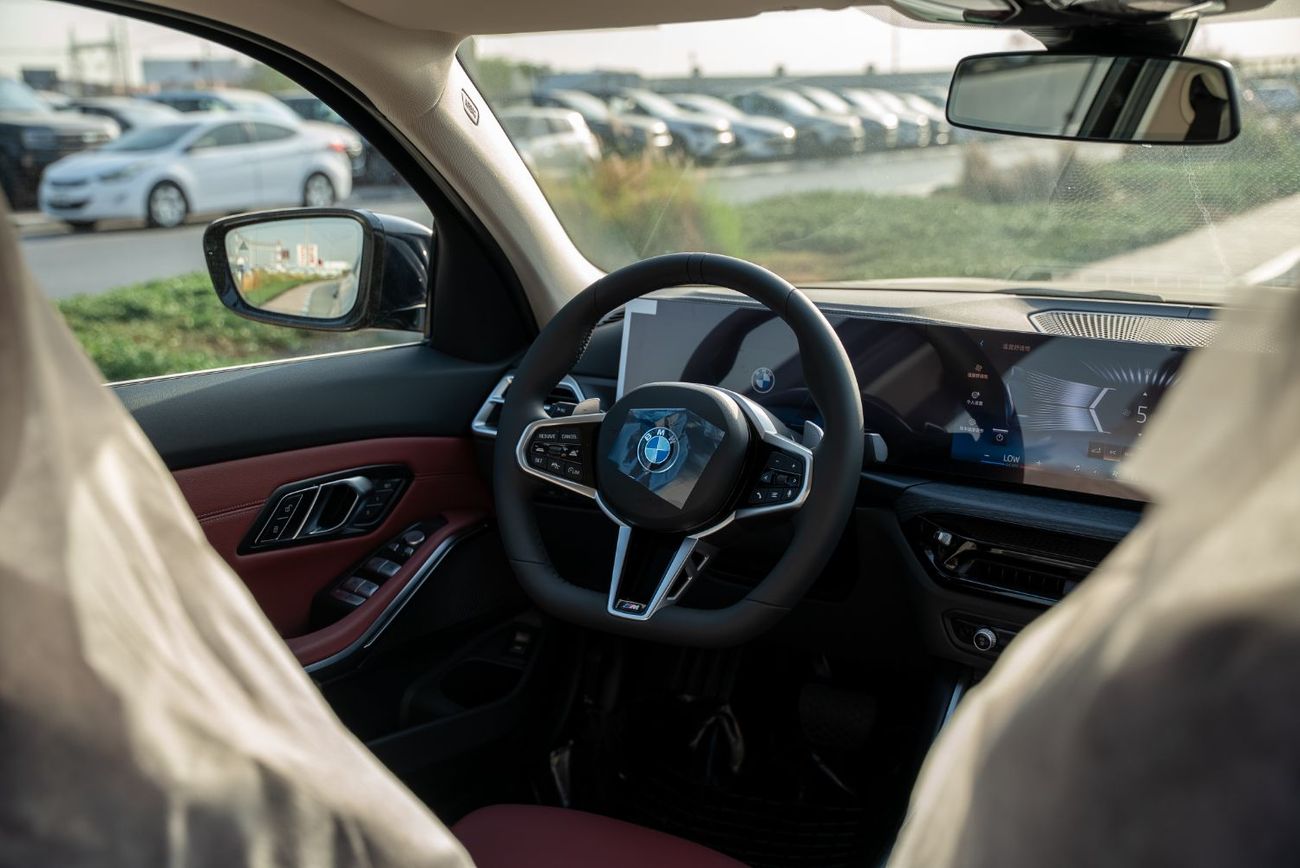 BMW 325i BMW 3-Series 325LI 2026 Automatic 0 Km 4 Cylinder Rear Wheel Drive (RWD) Sedan White