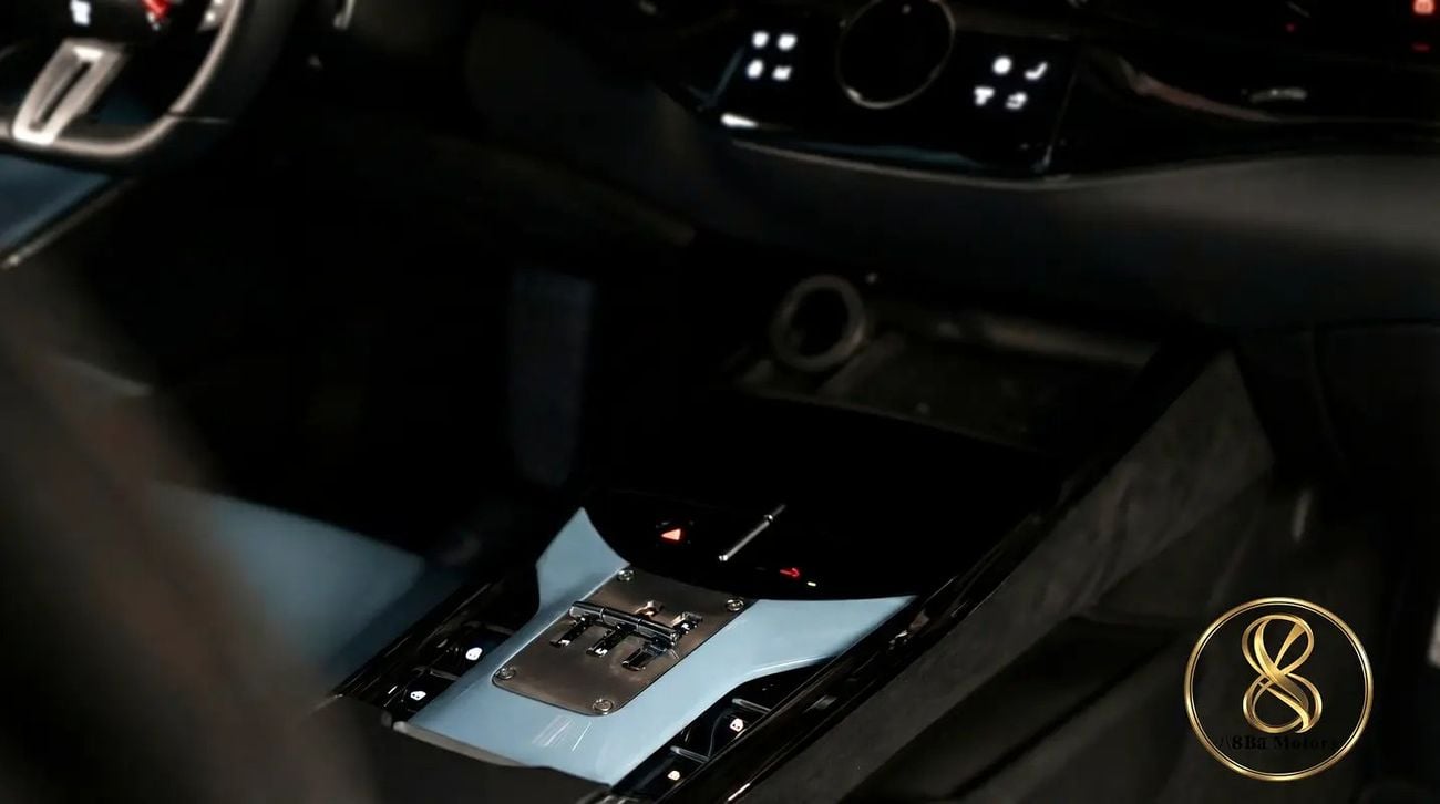 فيراري بوروسانجوي Special Edition 1 of 1 | Tailor Made | Very Low Mileage | AL-Tayer Warranty