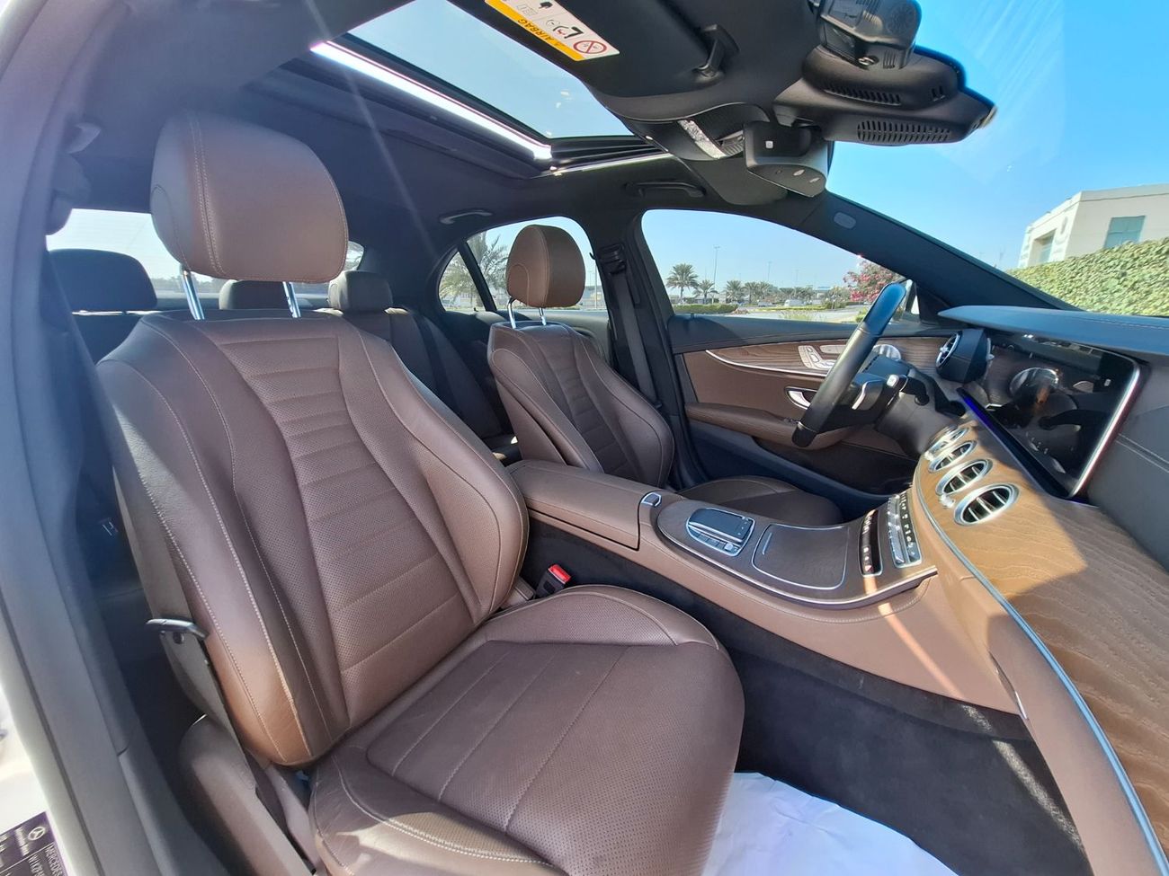 مرسيدس بنز E300 مرسيدس  E300e 2021