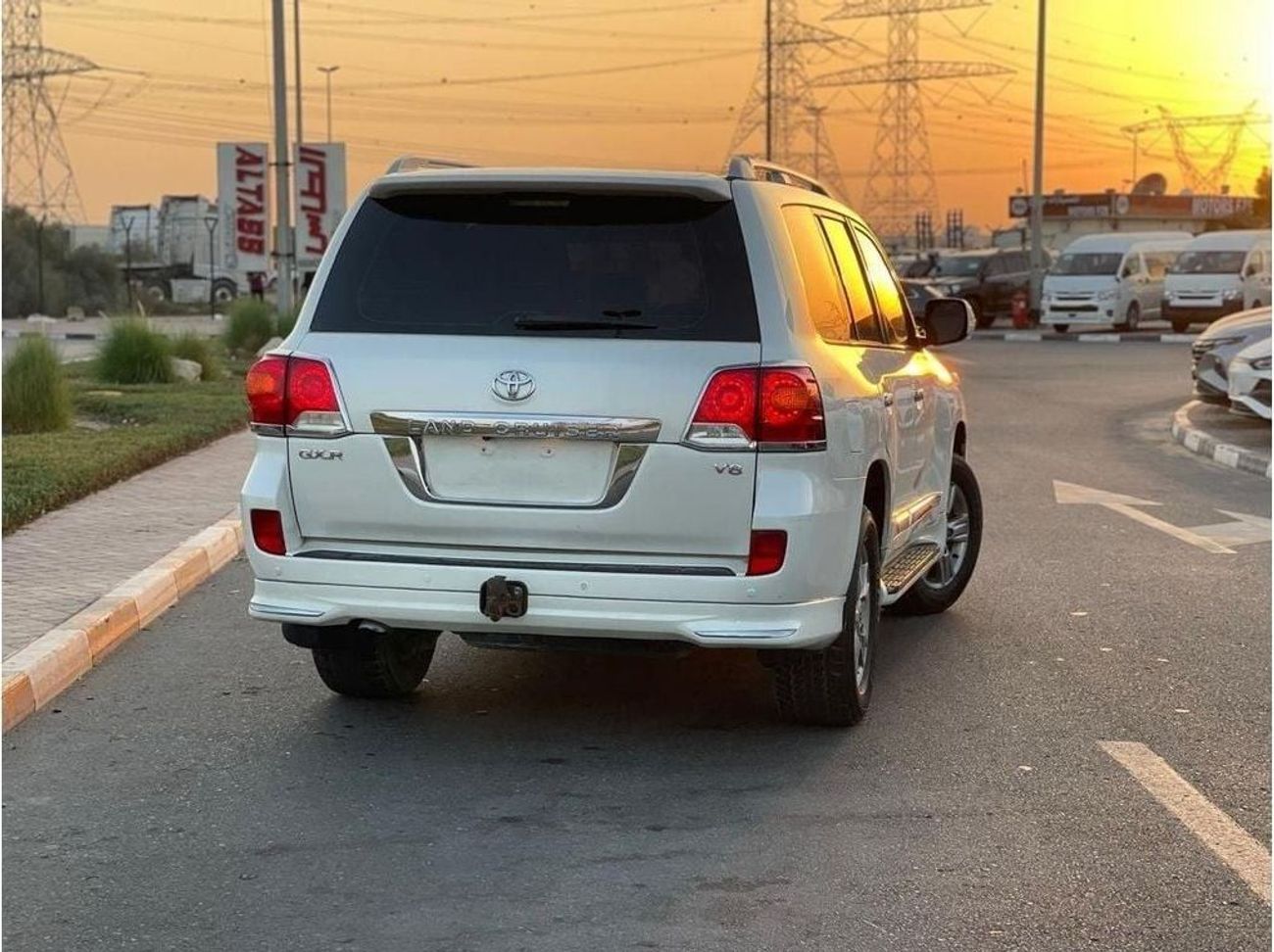 Toyota Land Cruiser Toyota landcuriser GXR V6 22015 Full option very neat and clean perfect conditions