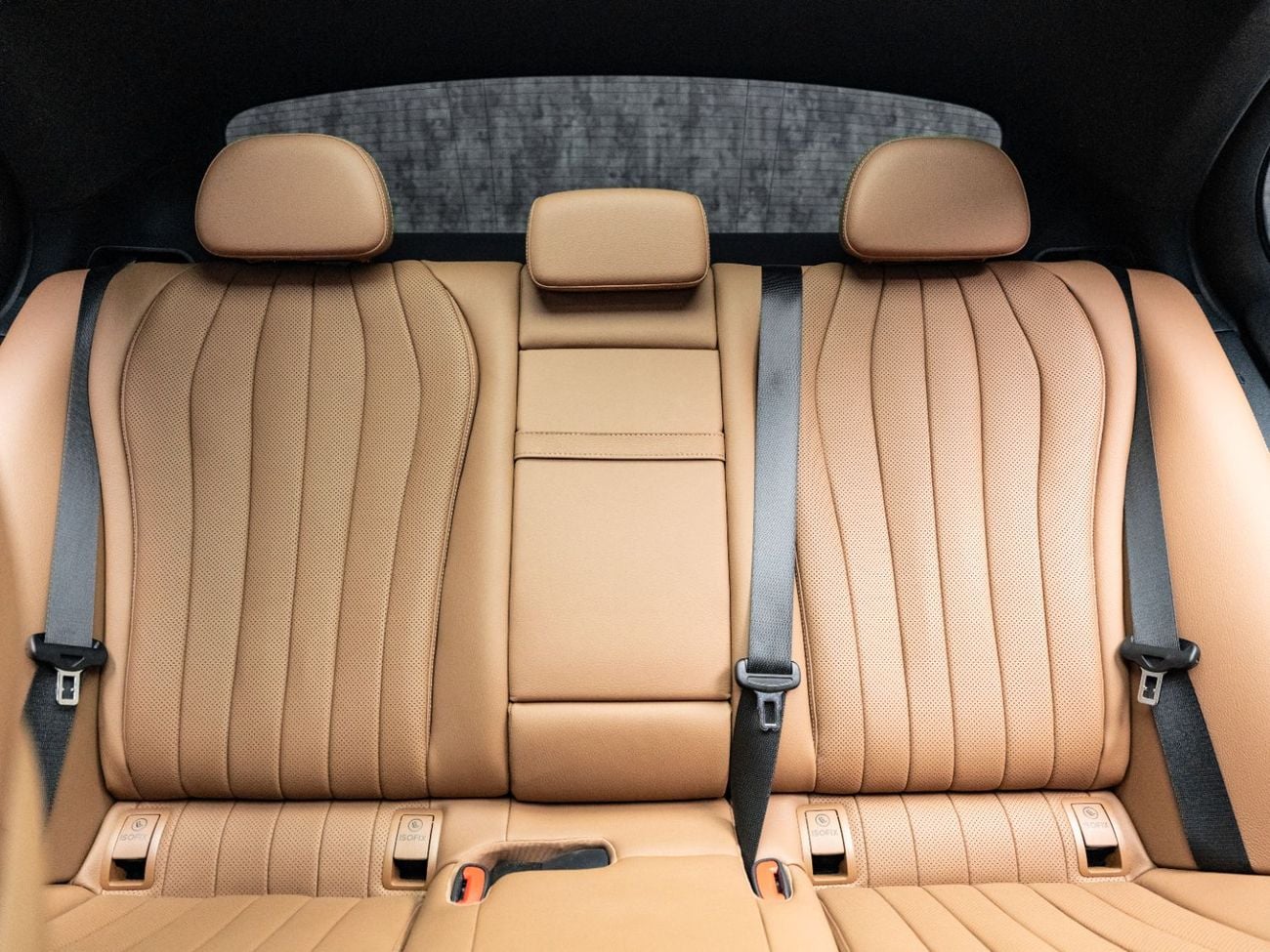 Mercedes Benz E200 STANDARD