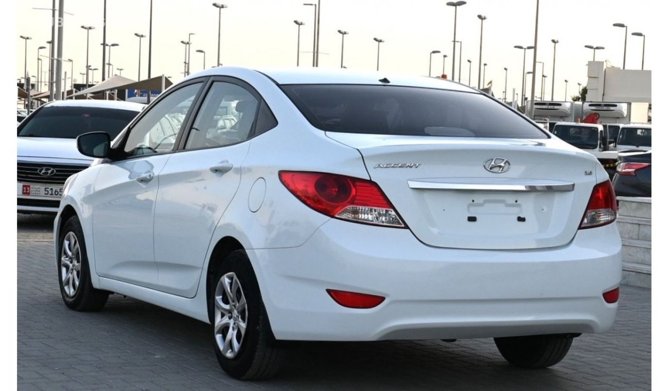 Hyundai Accent GCC EXCELLENT CONDITION WITHOUT ACCIDENT