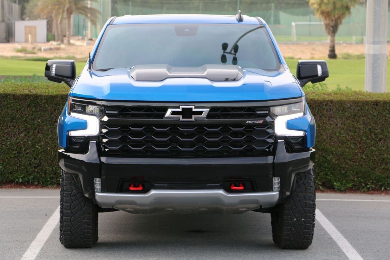 Used CHEVROLET SILVERADO ZR2 GCC 2023 FULL OPTION 4 DOOR ORIGINAL PAINT