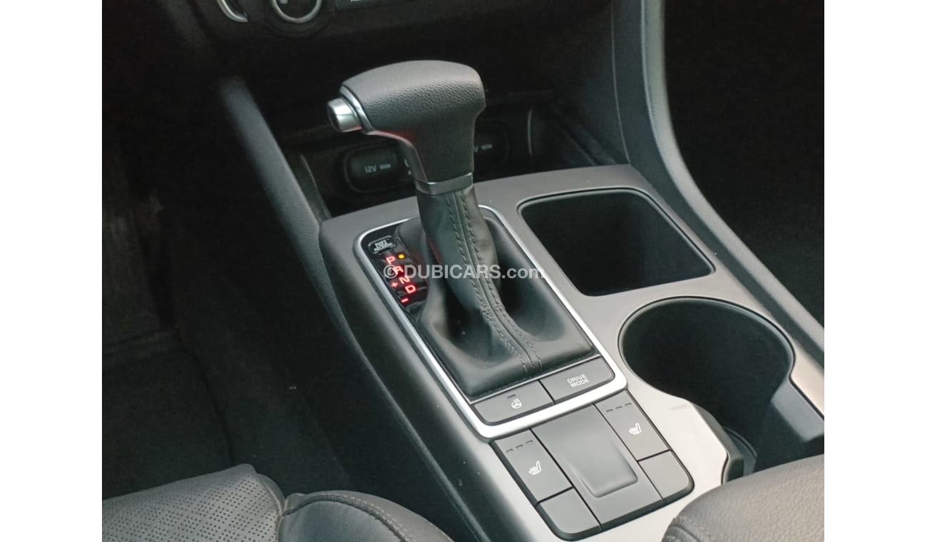 Kia Optima SX / PANORAMIC ROOF / FULL OPTION / LOW MILEAGE(LOT # 438203)