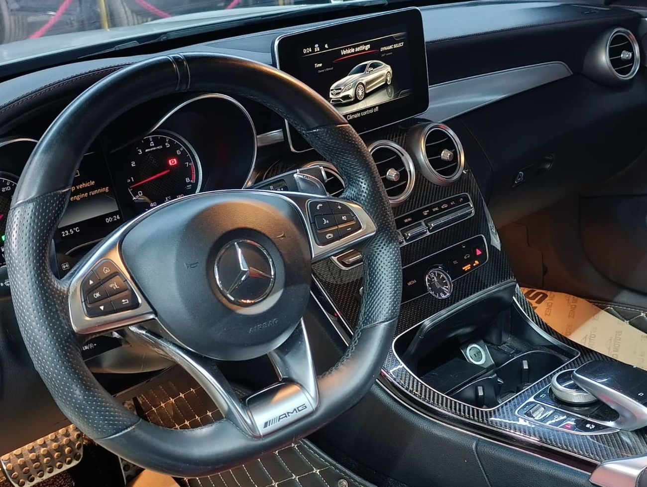 مرسيدس بنز C 63 AMG Std 4.0L Coupe