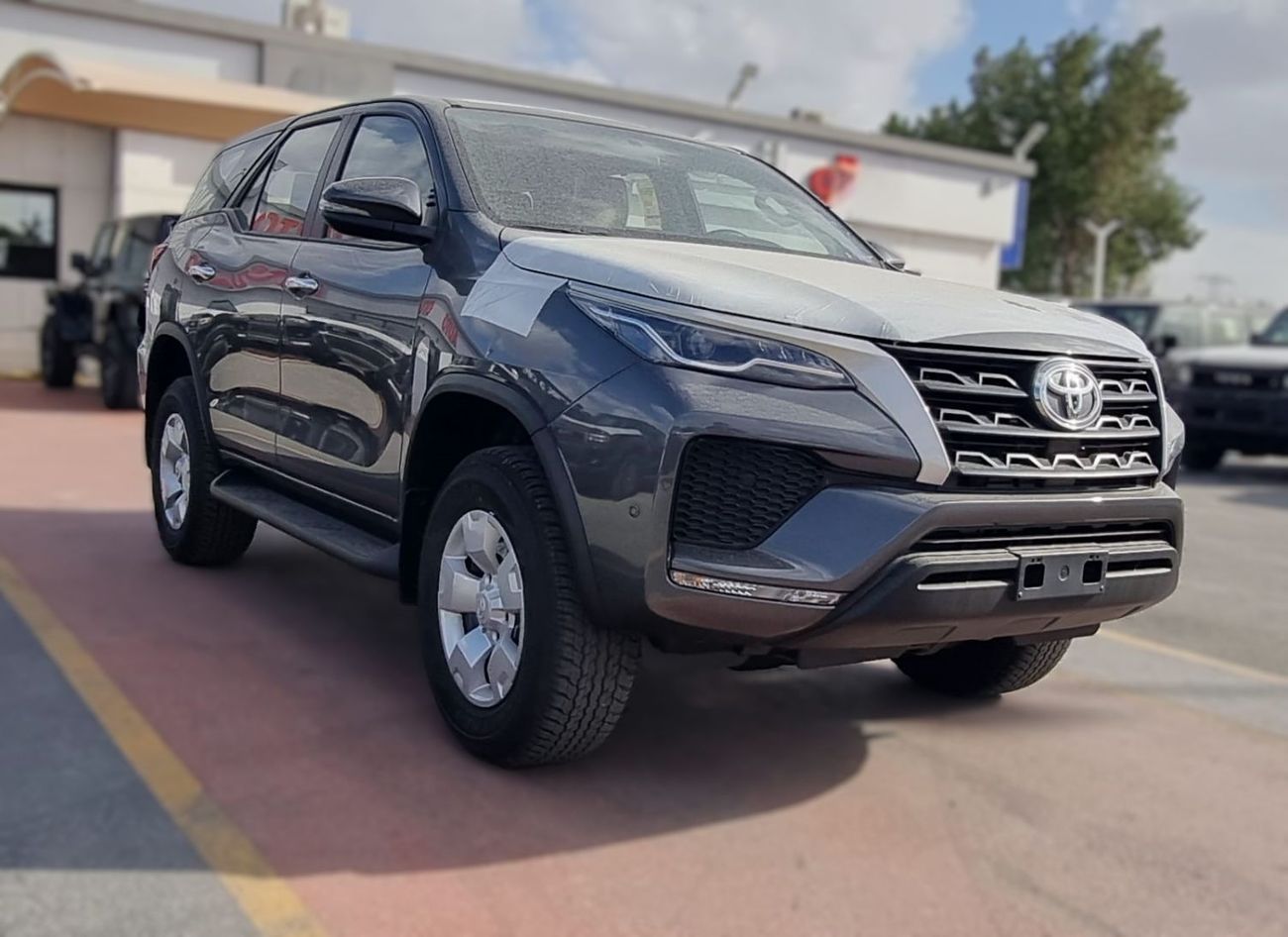 تويوتا فورتونر TOYOTA FORTUNER 2.4L DIESEL 4X4 MY 2026