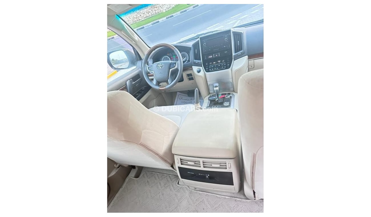 Toyota Land Cruiser 4.5L GXR TURBODIESEL V8 AUTOMATIC TRANSMISSION