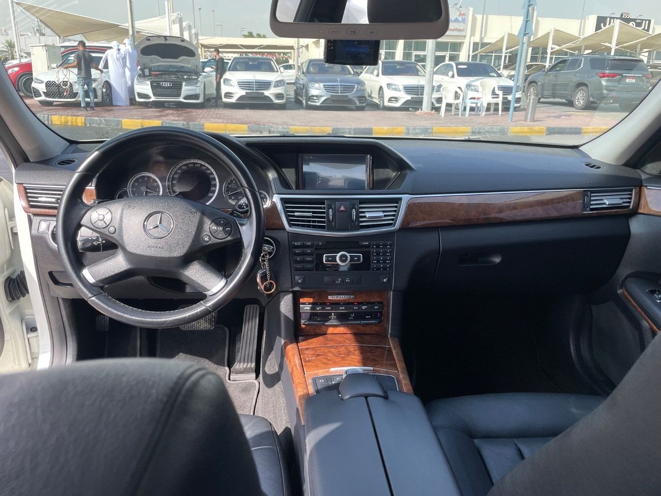 مرسيدس بنز E300 مرسيدس E300 فل اوبشن وارد كوريا اوراق جمارك