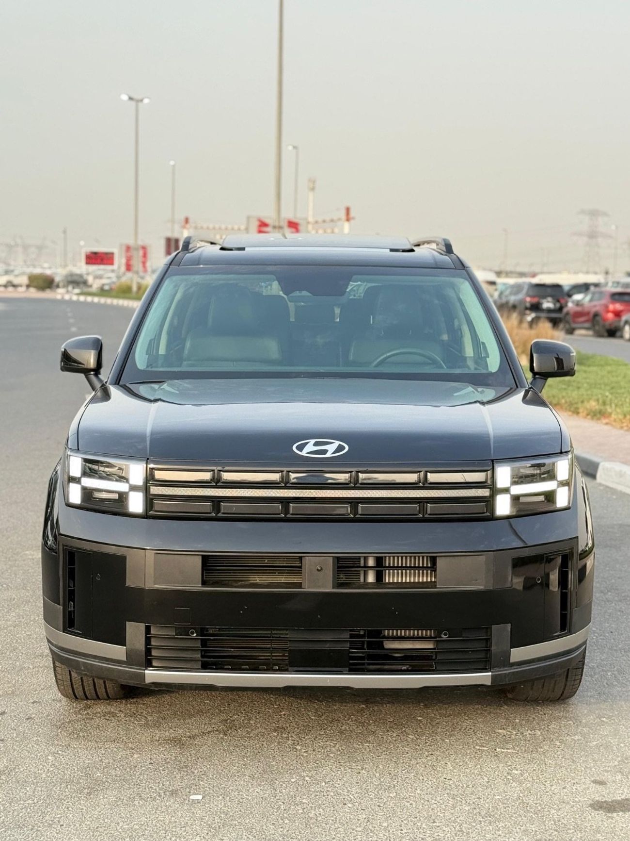 Hyundai Santa Fe Limited FE 360 camera, panoramic,leather seats, Full Option