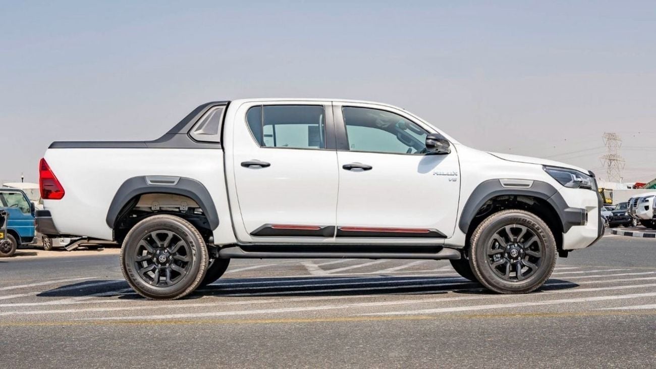 تويوتا هيلوكس 2025 Toyota Hilux Adventure 4.0L petrol AT