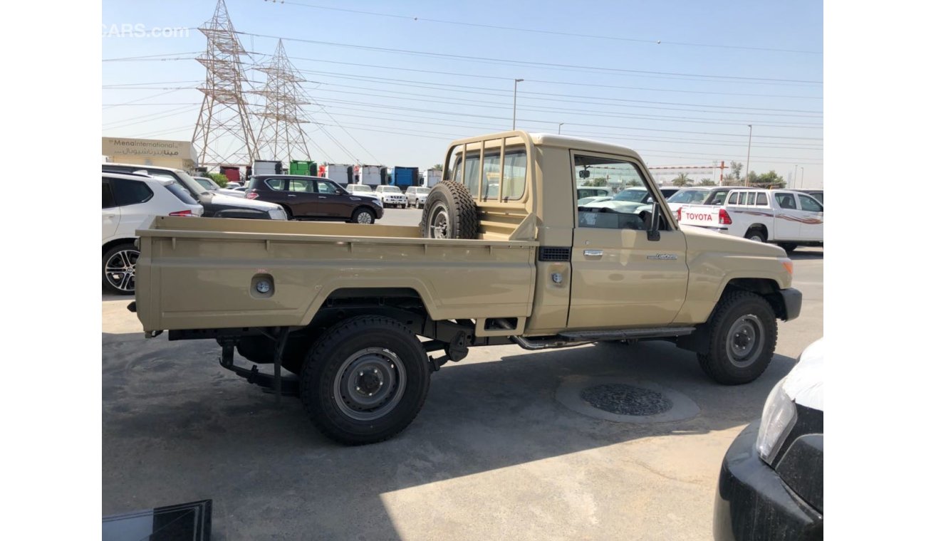 Toyota Land Cruiser Pick Up 4.5 DSL MANUAL V8