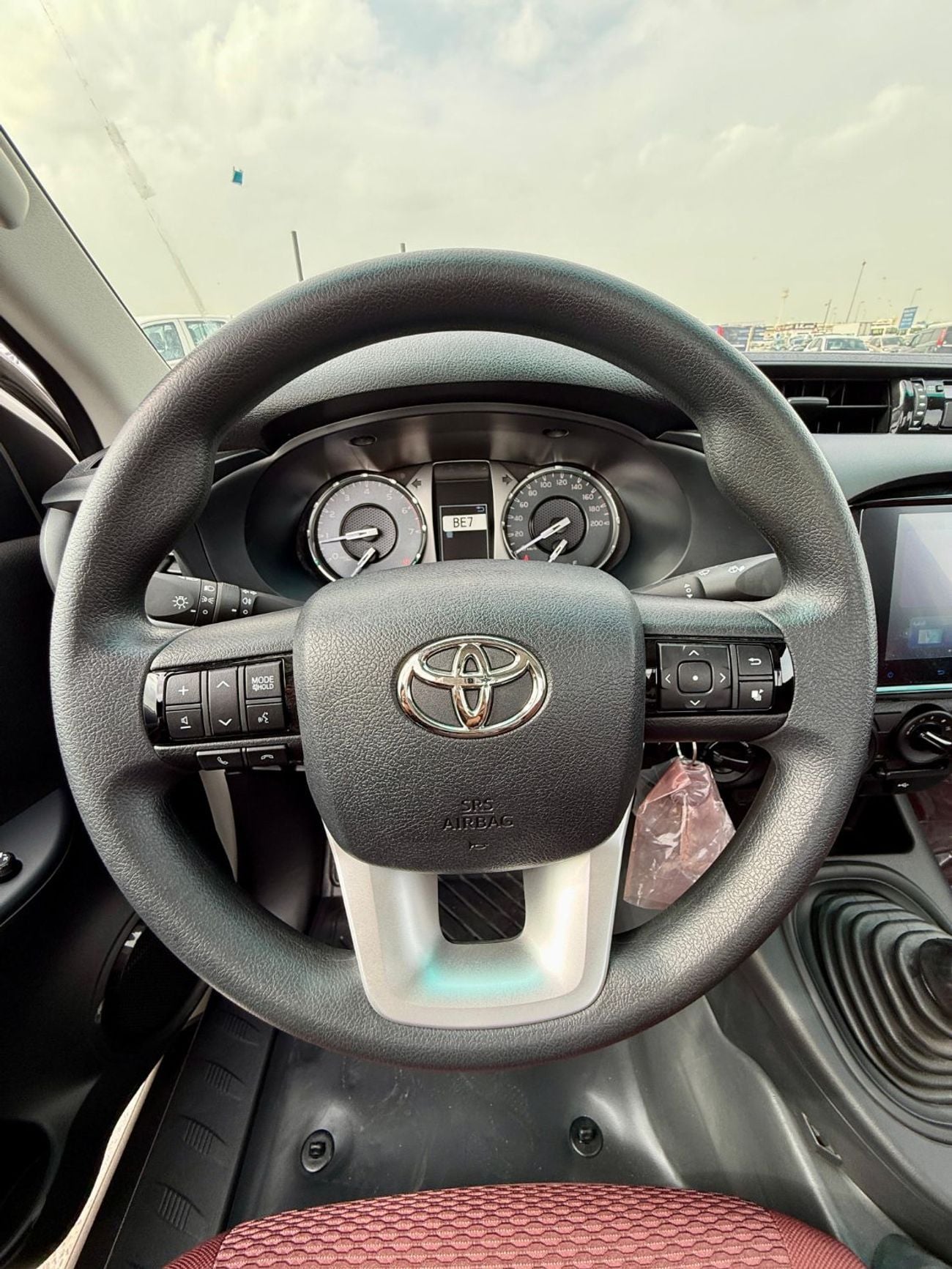 تويوتا هيلوكس GLS 2.7L 4WD