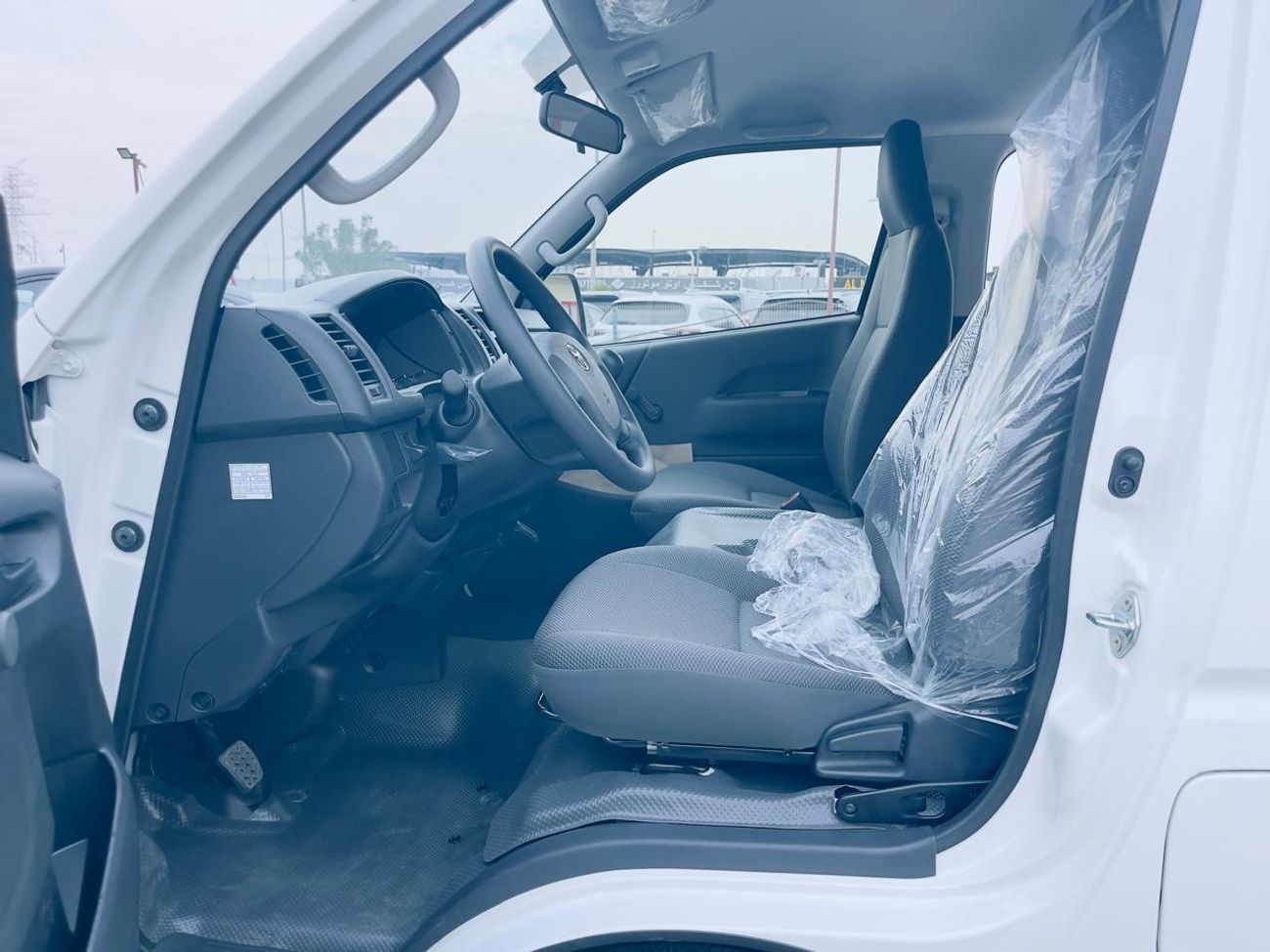 Toyota Hiace toyota hiace cargo 2.5l dsl 2025