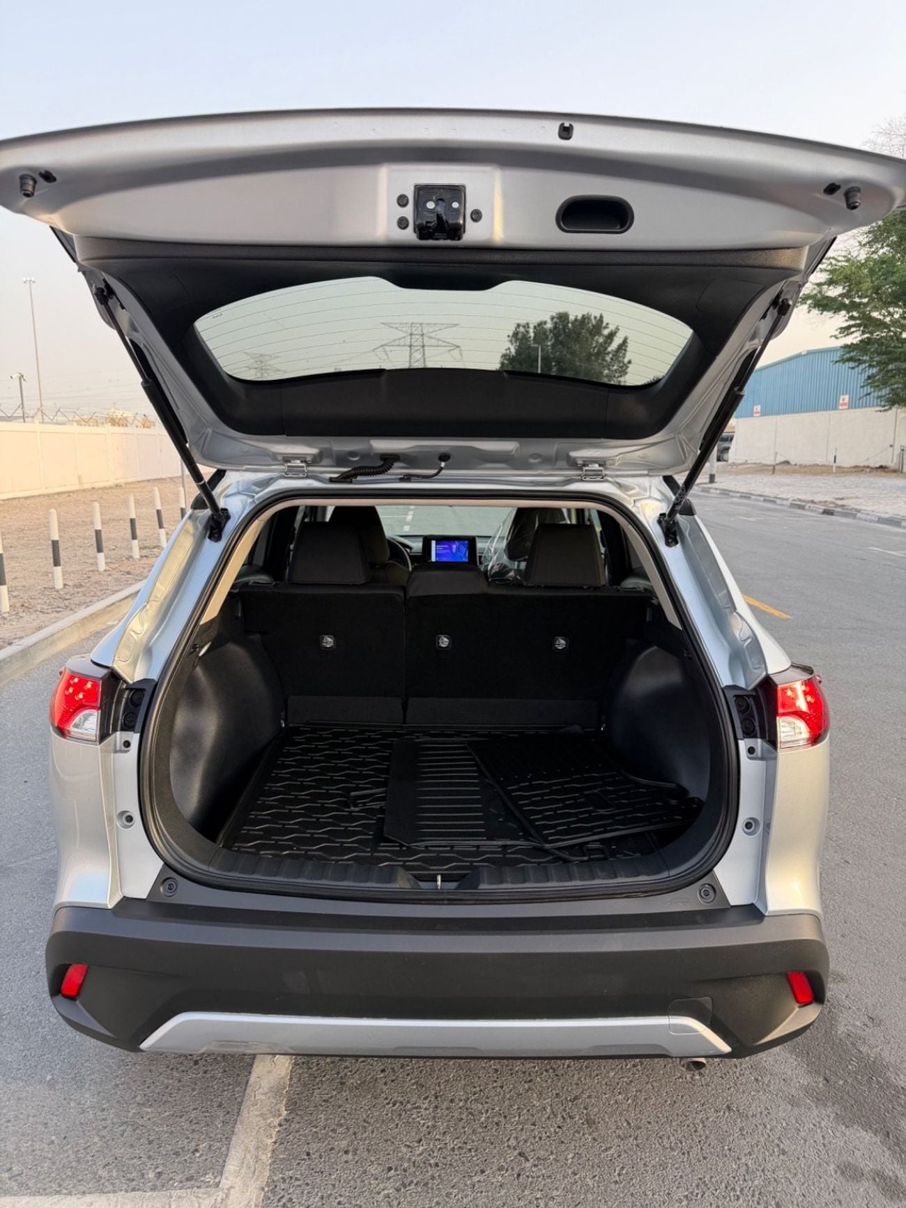 تويوتا كورولا كروس 2024 XLE 2.0L AWD PUSH START CANADA SPEC