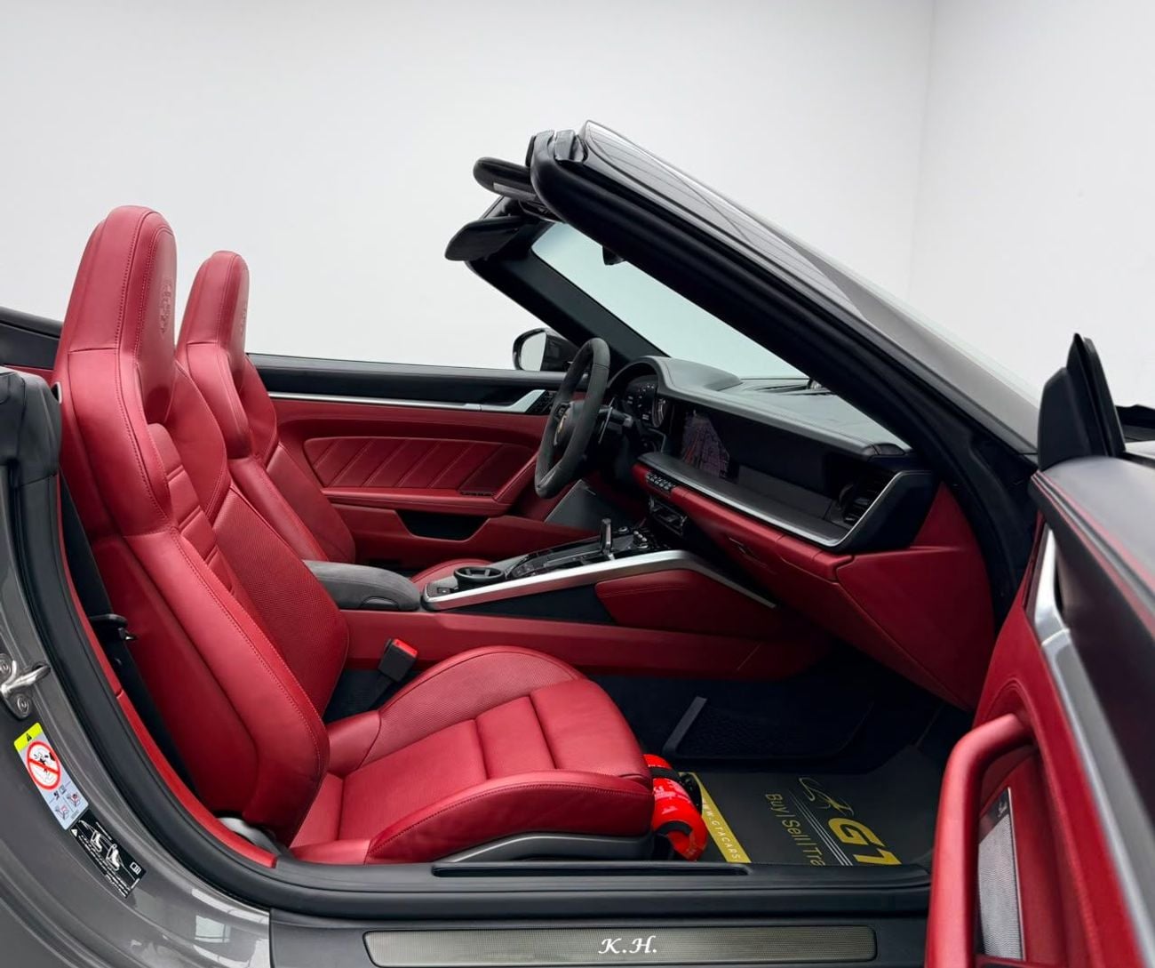 بورش 911 2021 Porsche 911 Turbo S Cabriolet, Warranty, Full Porsche Service History, Excellent Condition, GCC