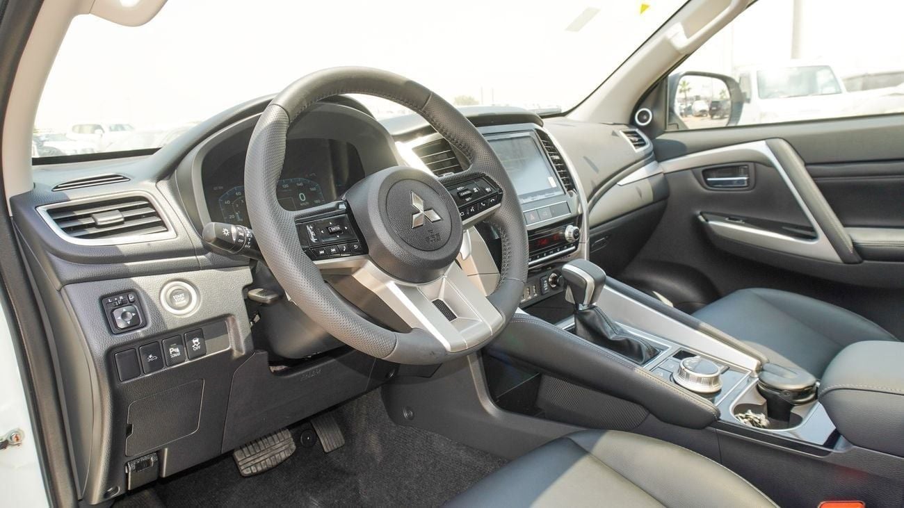 Mitsubishi Montero Sport Brand New Montero Sport 2025 Export 3.0L 4WD Petrol|White/Black|MONTEROSPORT-GLS-PREM-25|