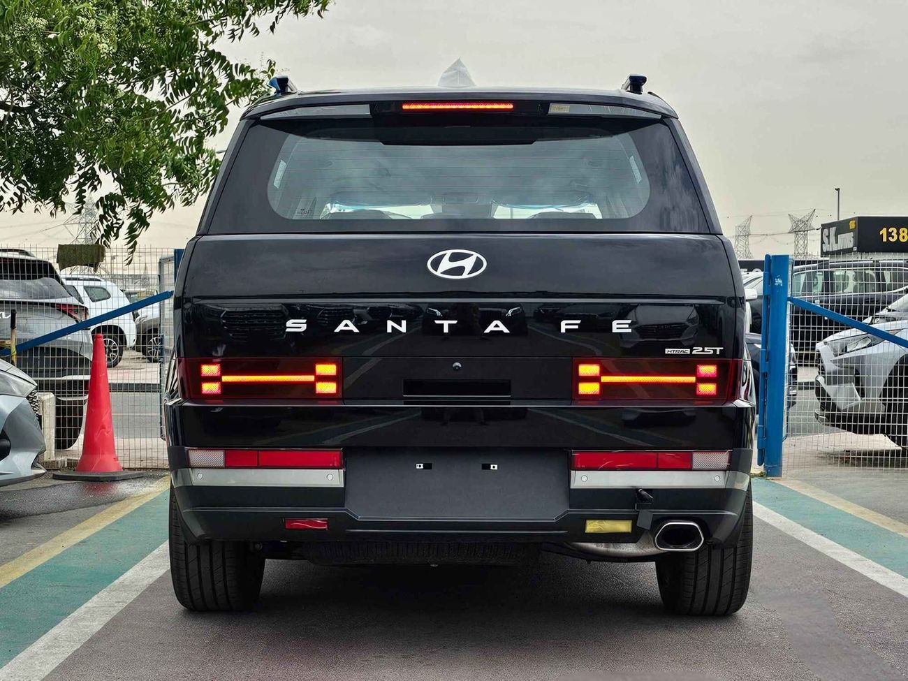 Hyundai Santa Fe LUXURY, NEW SHAPE, 2.5T, SUNROOF, "4" CAMERAS (CODE # 67973)