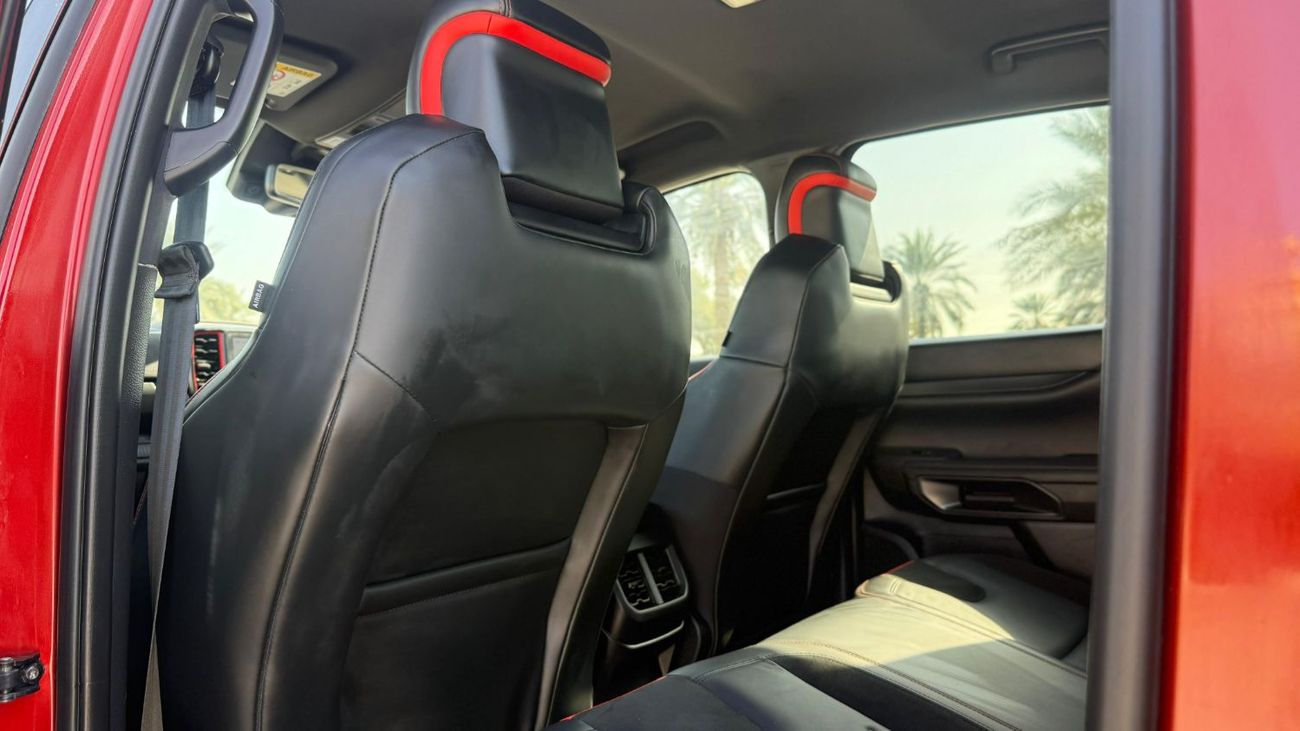 فورد رينجر رابتور Double Cabin Pickup 3.0L V6 Twin Turbo Petrol engine 4WD 360° Camera Automatic Gear 5 Seats 4 Doors