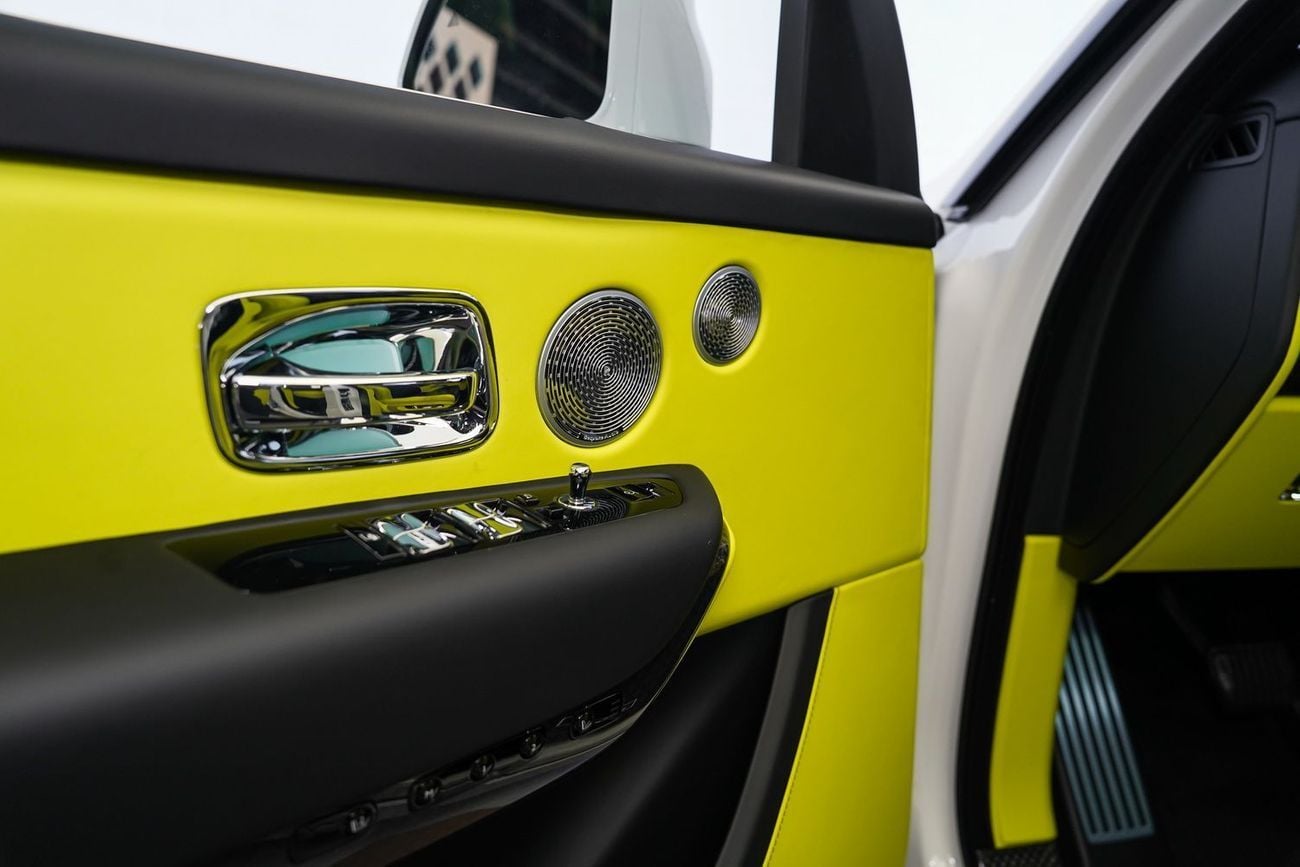 Rolls-Royce Cullinan BLACK BADGE DUALITY SEATS