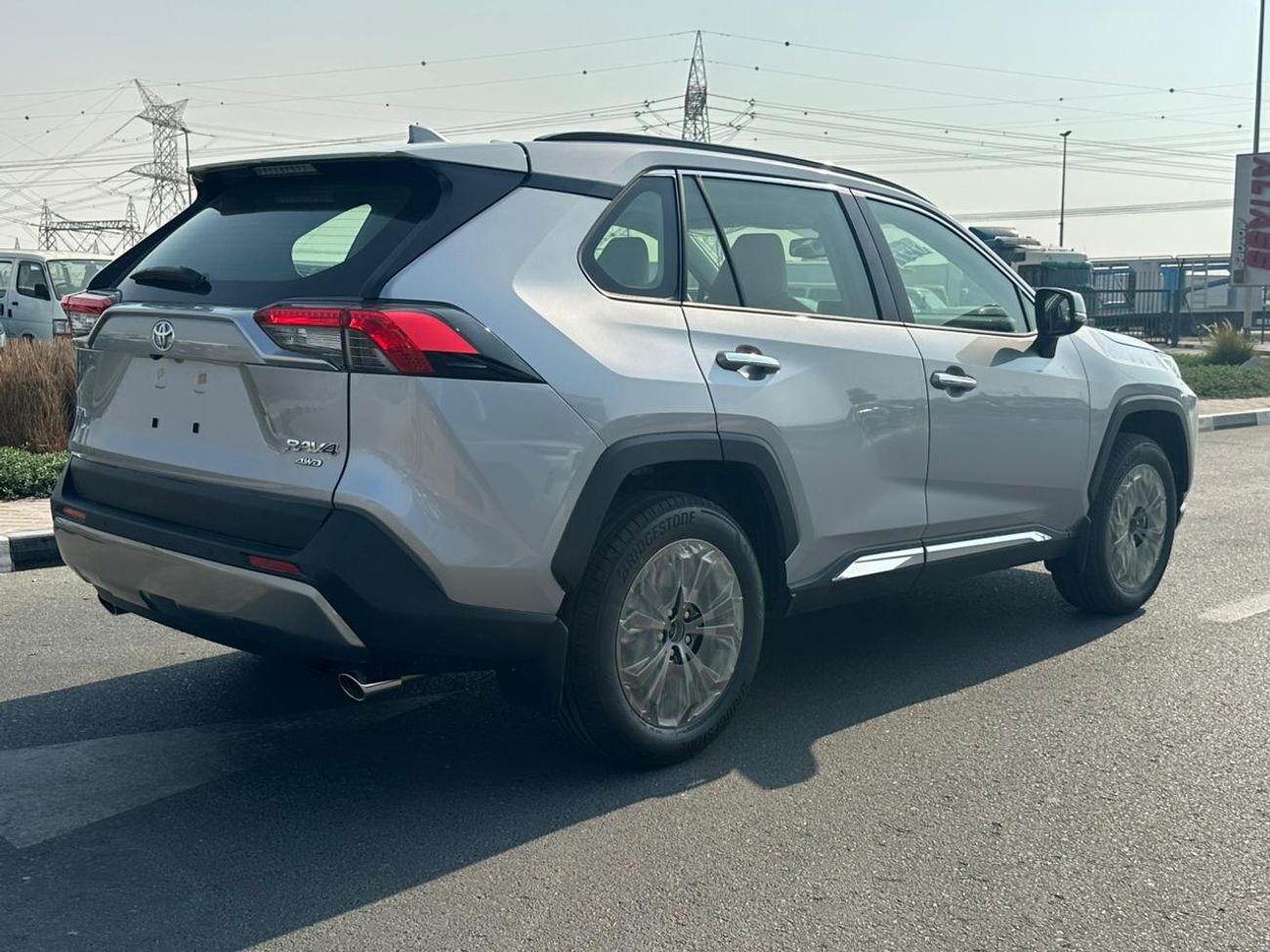 Toyota RAV4 2.5 LIMITED , PETROL , MEMORY SEAT, WIRELESS CHARGER ,PANORAMIC ROOF, FULL OPTION MODEL 2025