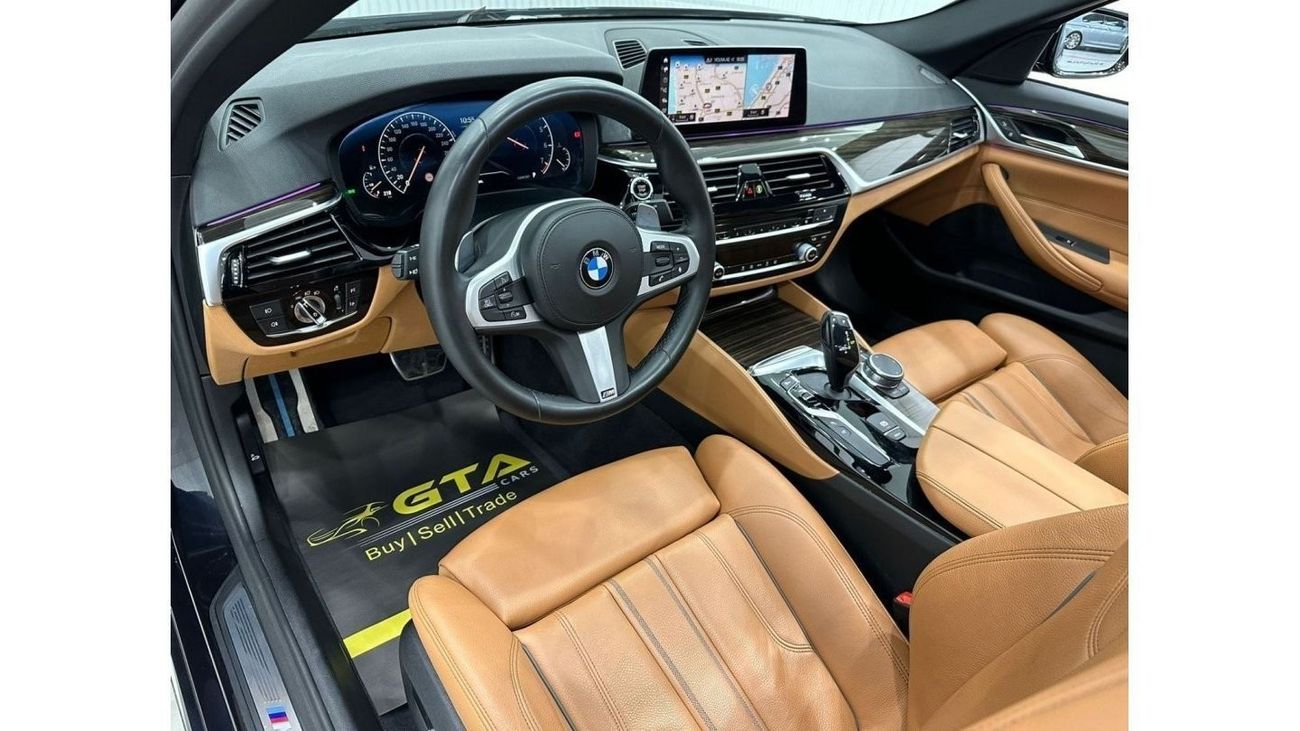بي أم دبليو 520i M سبورت 2019 BMW 520i M-Sport, Warranty, Full BMW Service History, Full Options, GCC