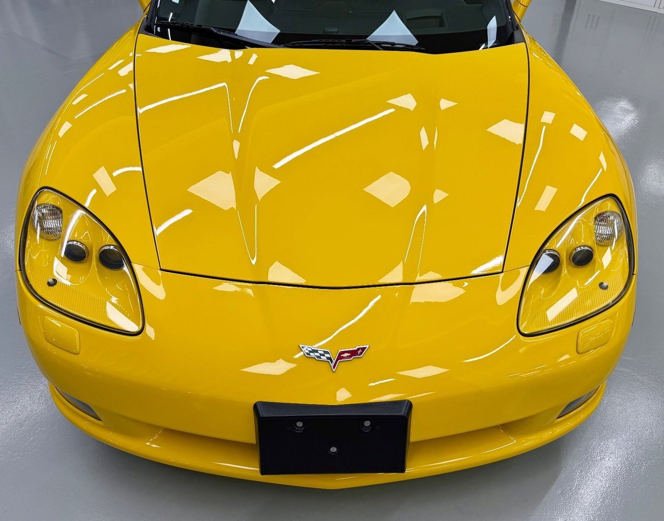 Chevrolet Corvette Original paint .. LS2 .. Perfect Condition .. Japan import ..