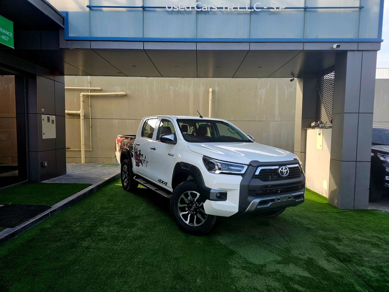 Toyota Hilux PATROL/ AUTO GEAR/ WIDE BODY / AUTO WINDOWS / FULL OPTION