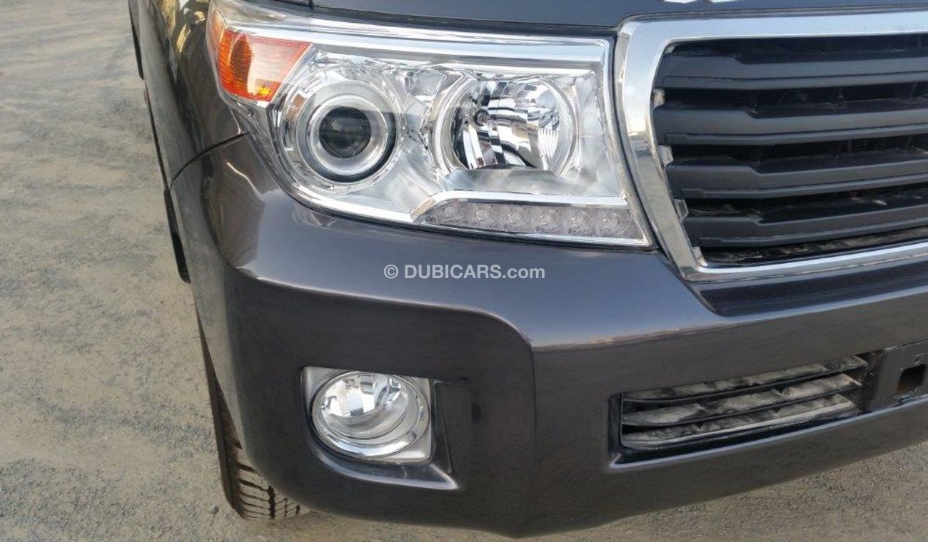 Toyota Land Cruiser G9, 4.5L Diesel, Manual, Transmission,  RR Difflock