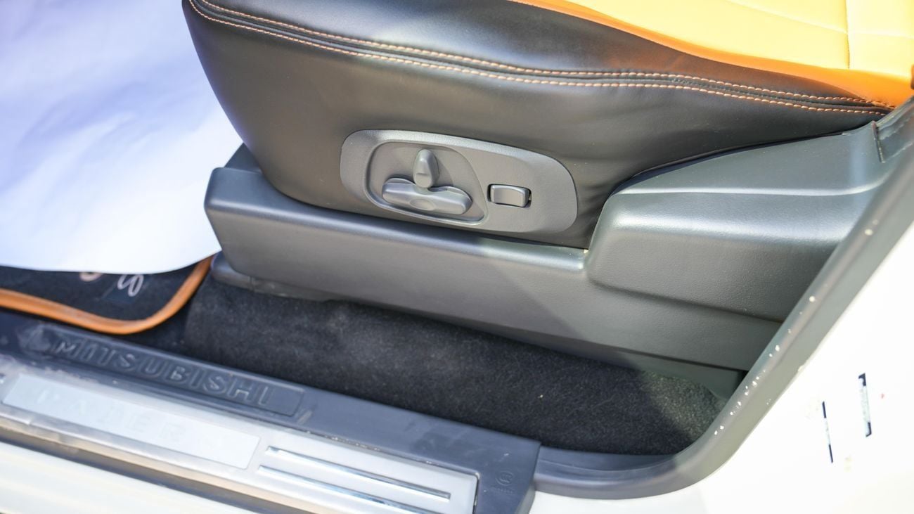 Mitsubishi Pajero SIGNATURE EDITION 2020!!GCC SPECS!! WELL MAINTAINED