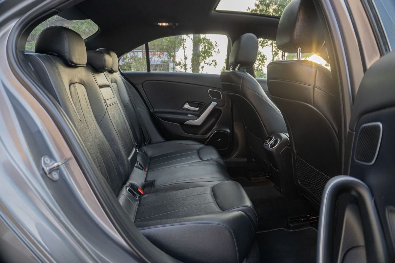 مرسيدس بنز A 220