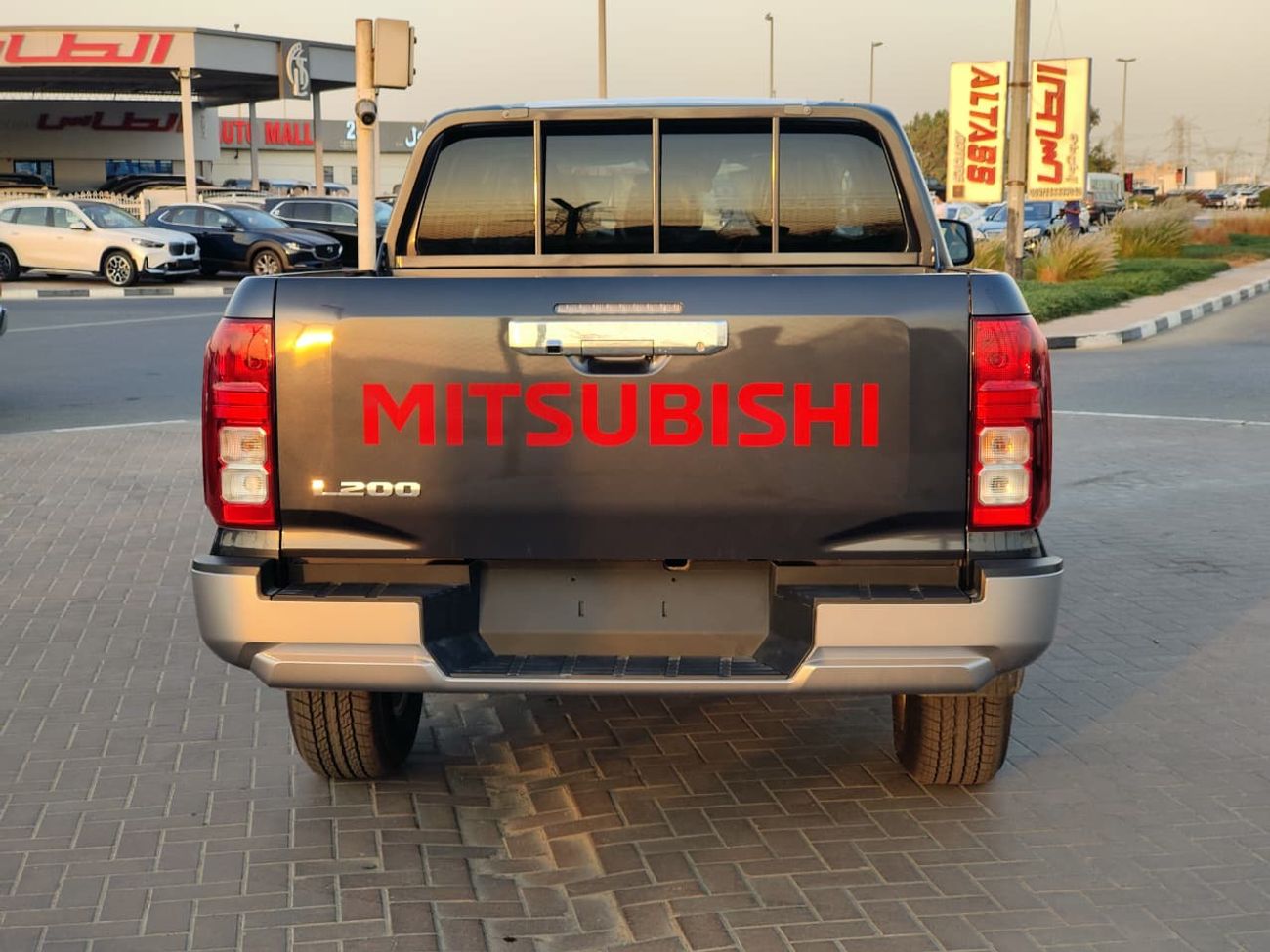 Mitsubishi L200 MITSUBISHI L200 PETROL GLX 2.4L 2025