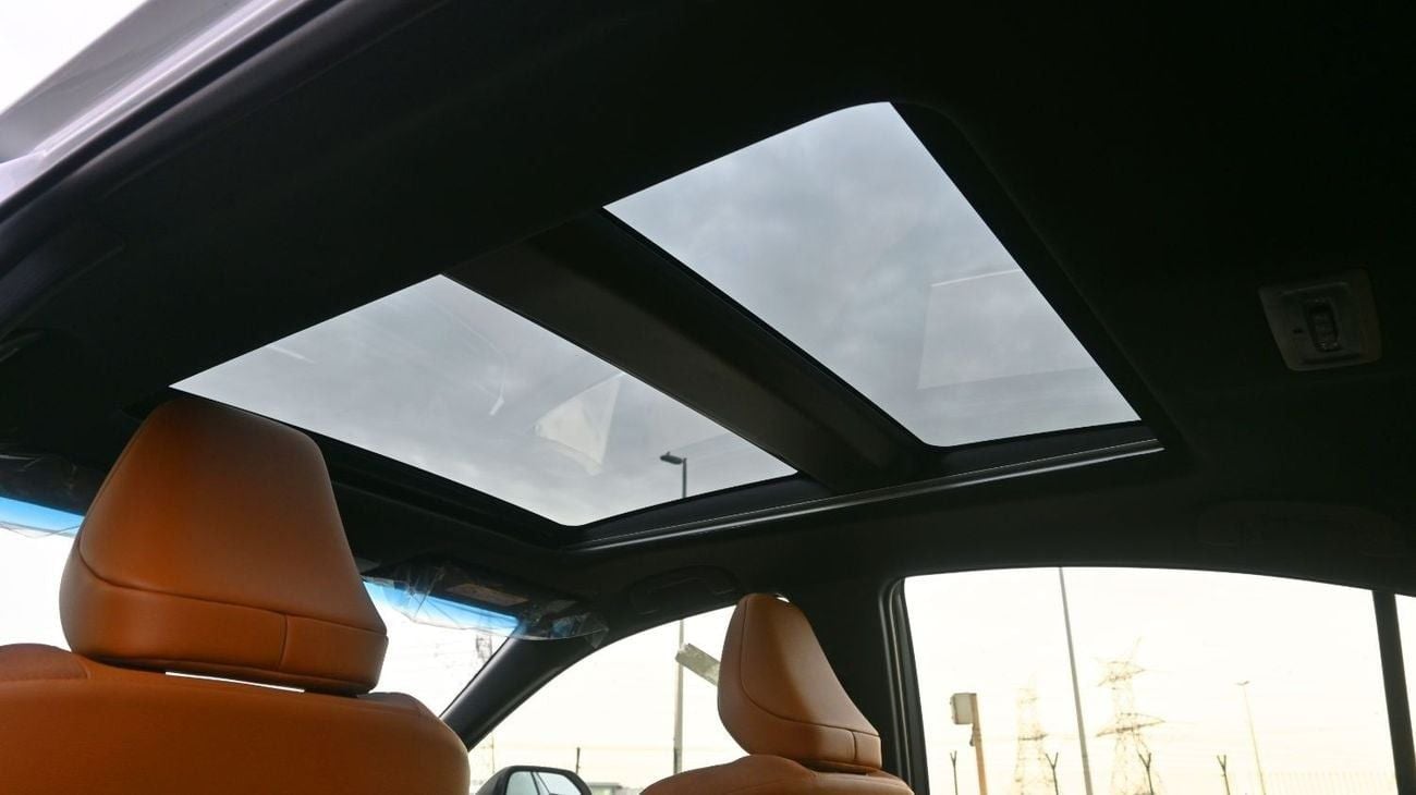 Toyota Camry GLE 2.5L Toyota Camry Hybrid GLE