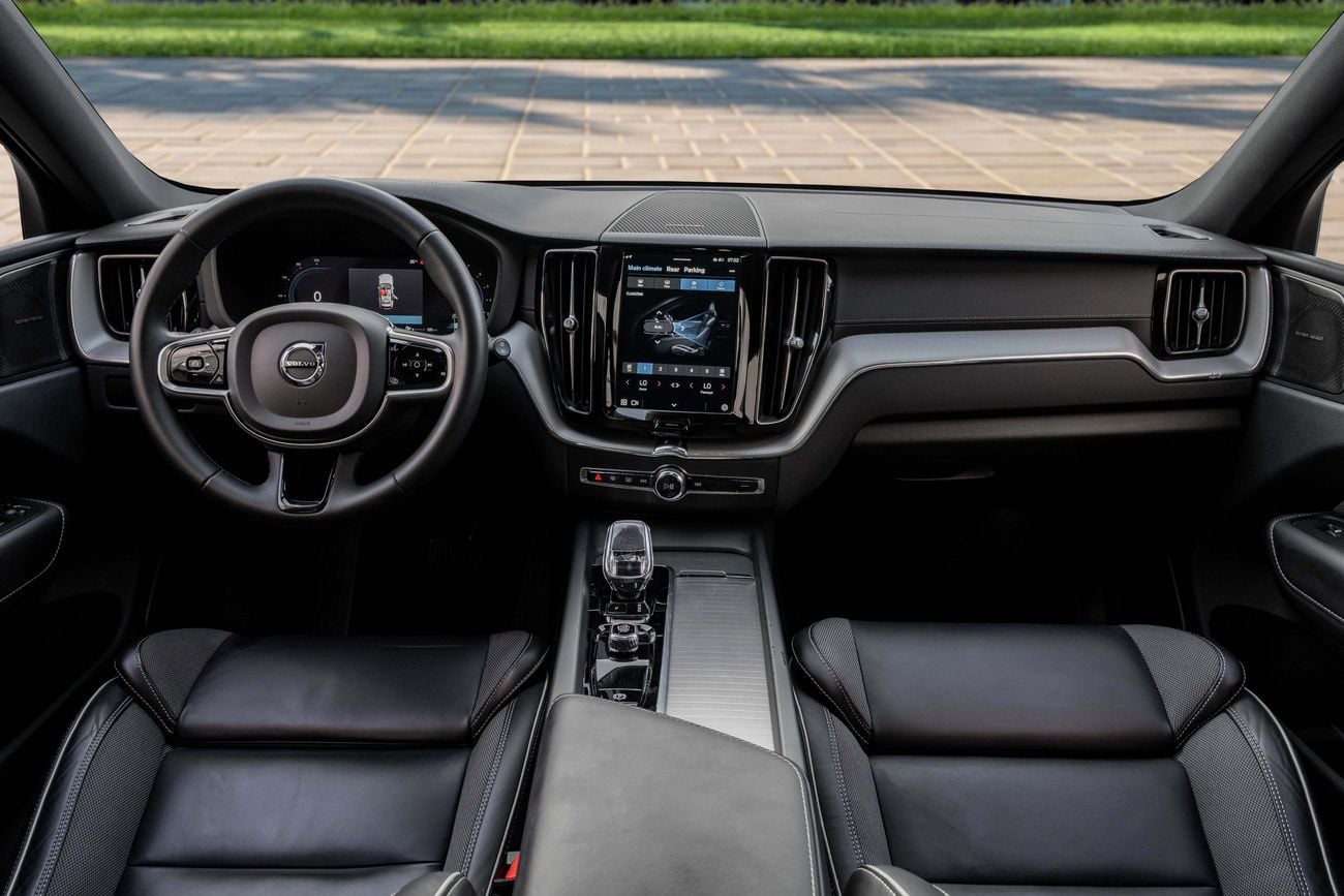 Volvo XC60 B5 Ultimate Dark XC60 B5 Ultimate Dark | 2,448 P.M | 0% Downpayment | 2028 Warranty!