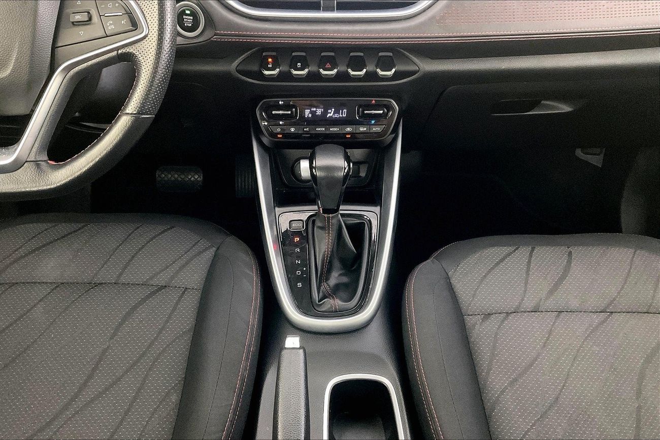 Porsche Macan Standard+ | Guaranteed Warranty | 0 Down Payment