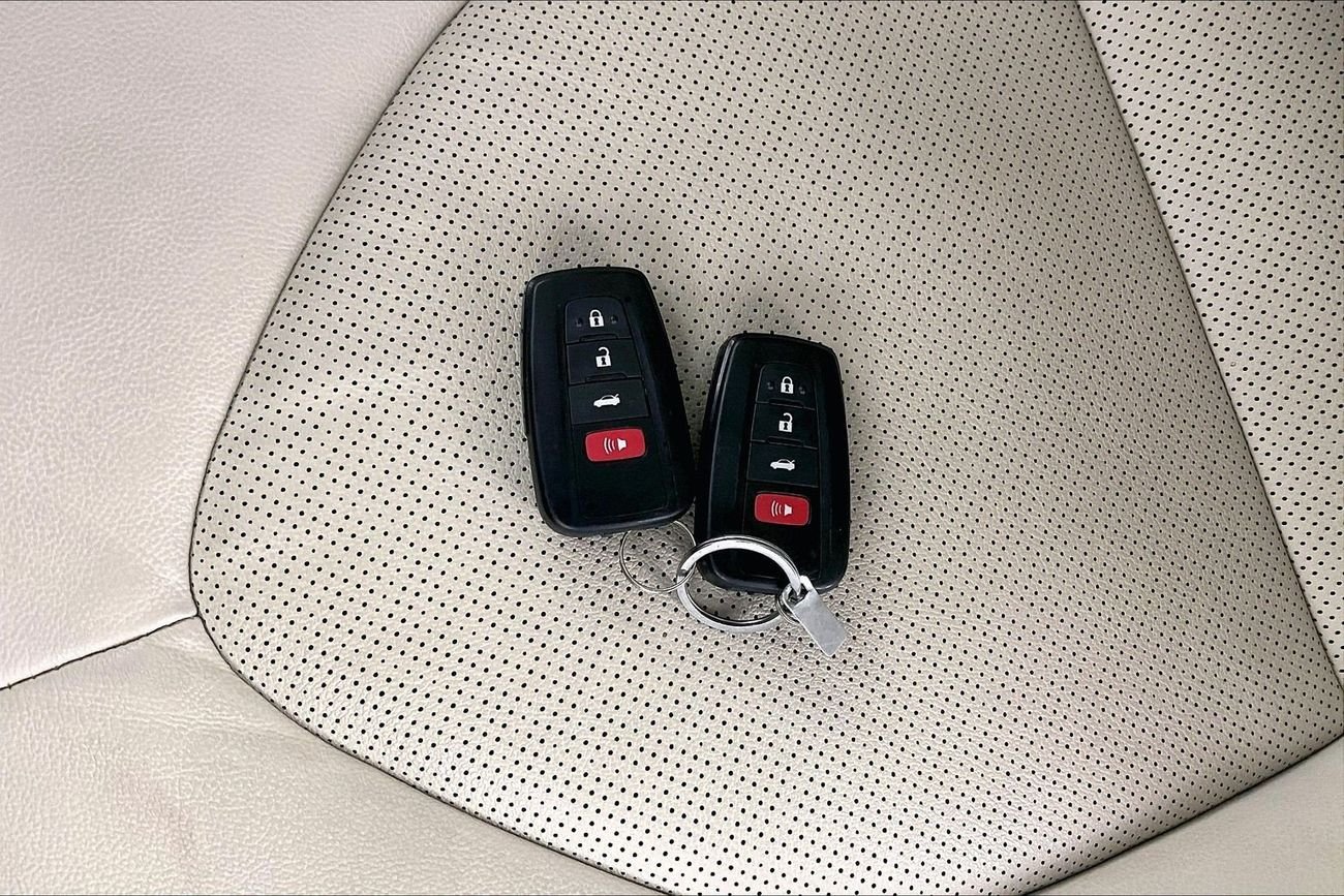 Toyota Camry Limited | Guaranteed Warranty | 0 Down Payment