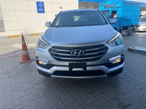 Hyundai Santa Fe sports 4wd