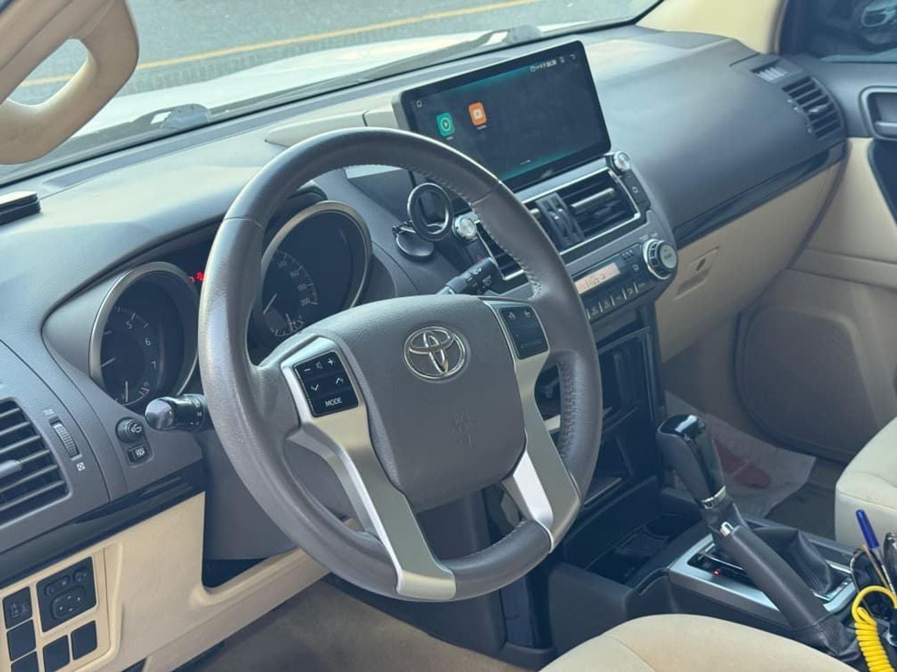 Toyota Prado GXR / GCC / 4x4 / BIG SCREEN / LOW MILEAGE / RIMS / PERFECT CONDITION