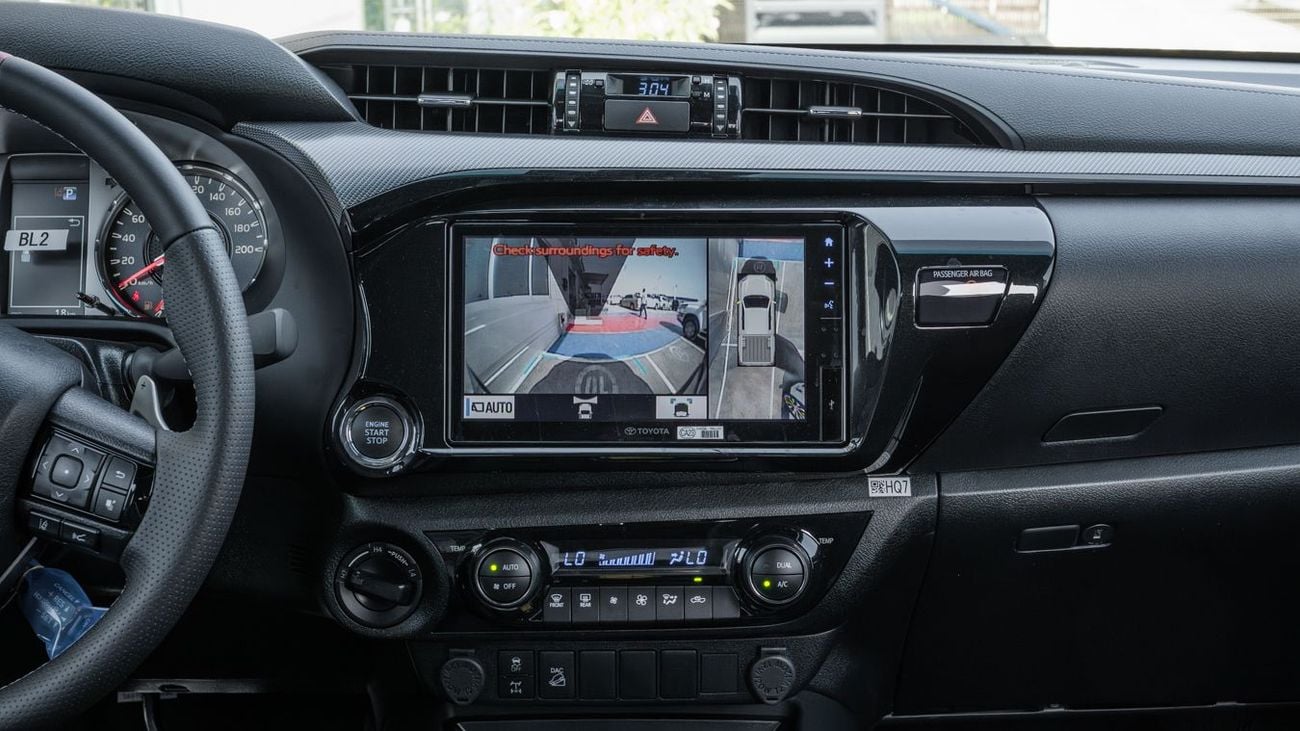 تويوتا هيلوكس GR Sport 2.8L