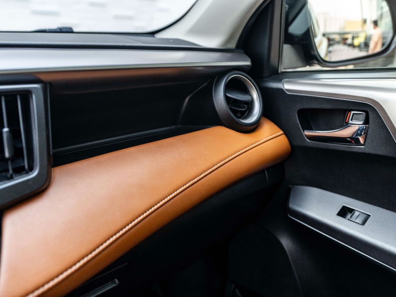 تويوتا راف ٤ VXR 2.5L