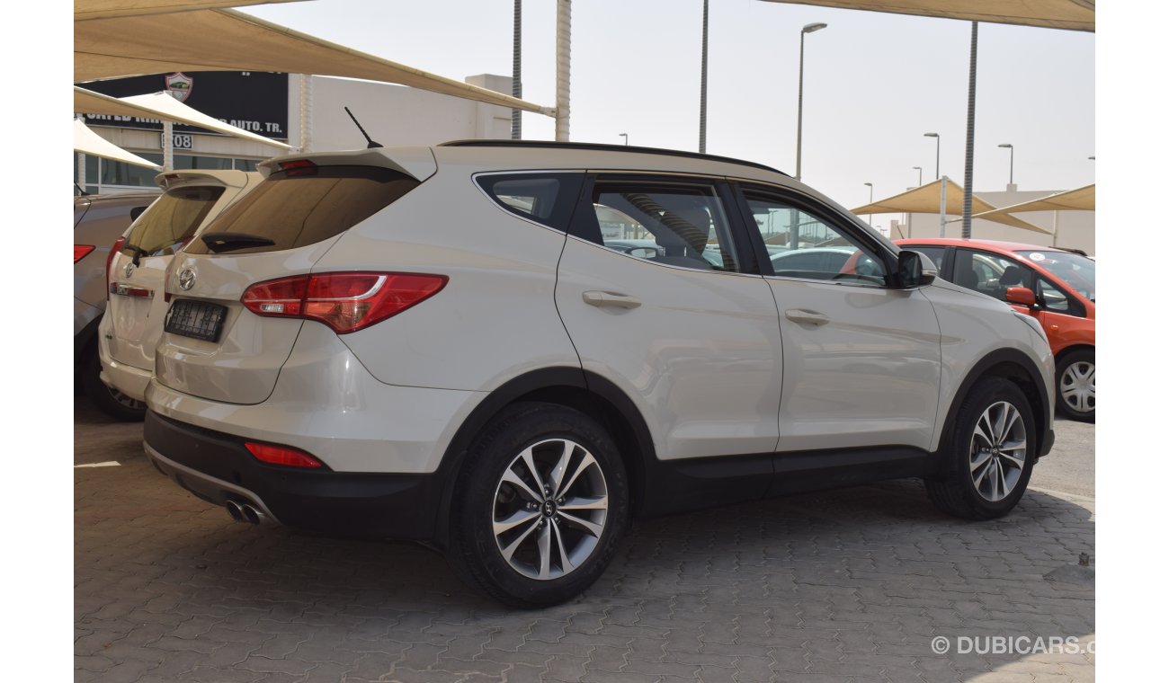 Hyundai Santa Fe 2015 CC No Accident No Paint A Perfect Condition